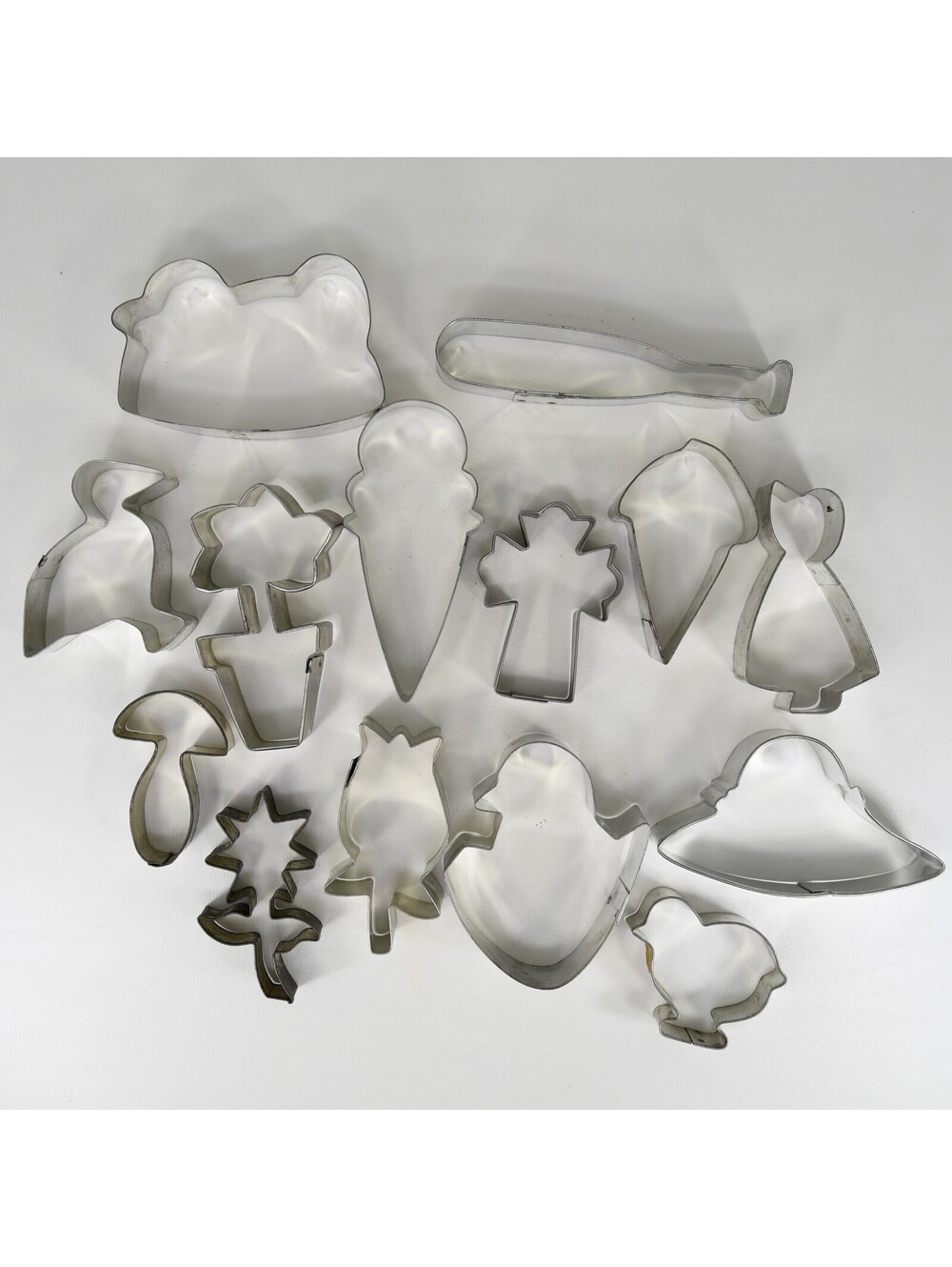 Cookie Cutter Lot of 14 Spring Easter Chick Bonnet Basket Ice Cream Cone Flower